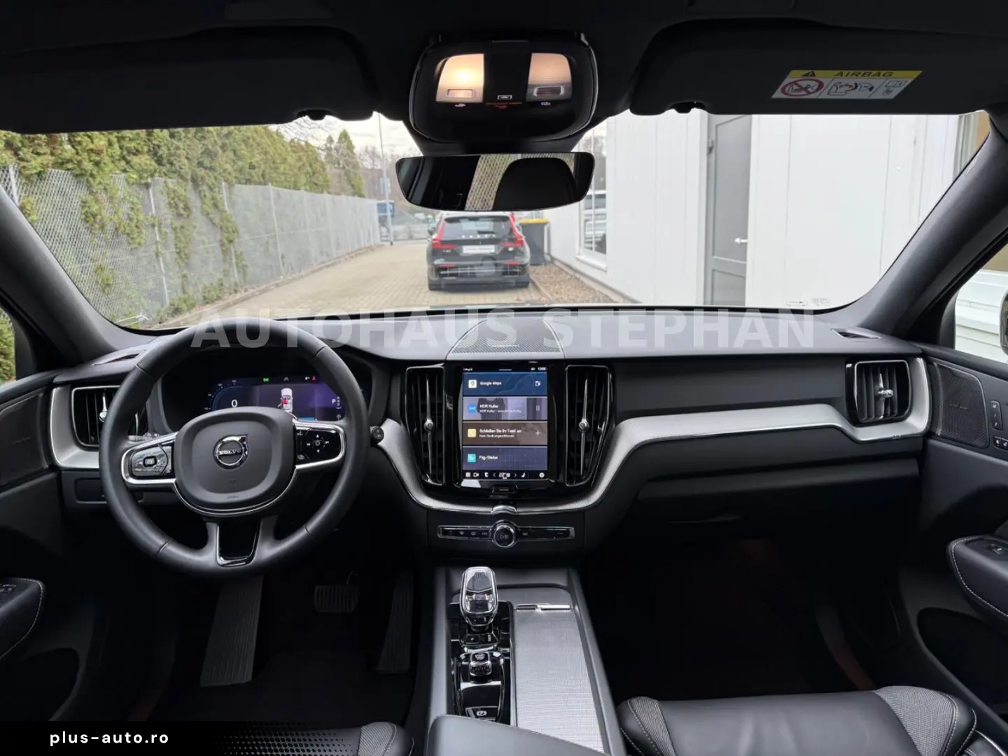 VOLVO XC60 B4 D Plus Dark Autom. GARANTIE