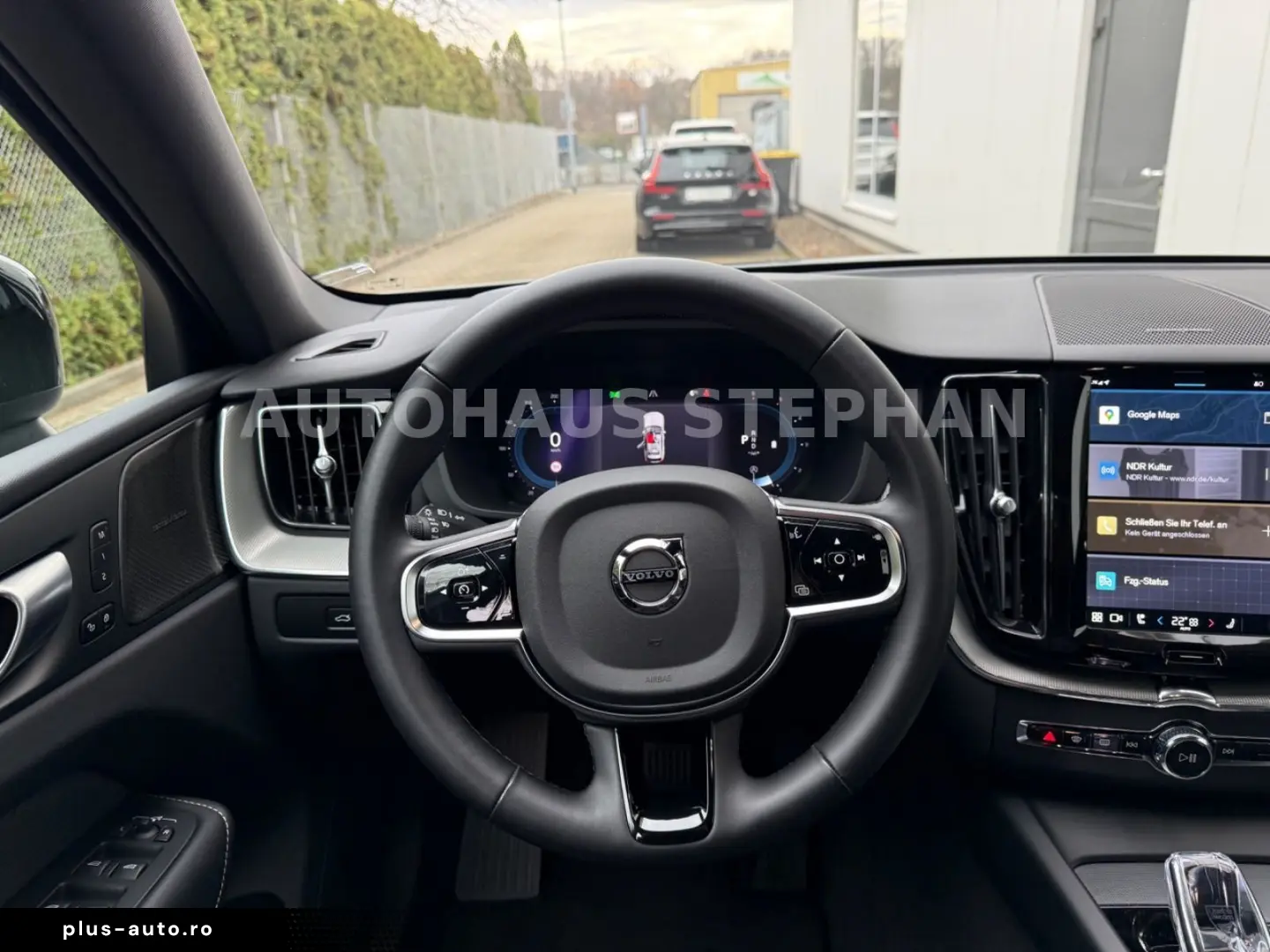 VOLVO XC60 B4 D Plus Dark Autom. GARANTIE