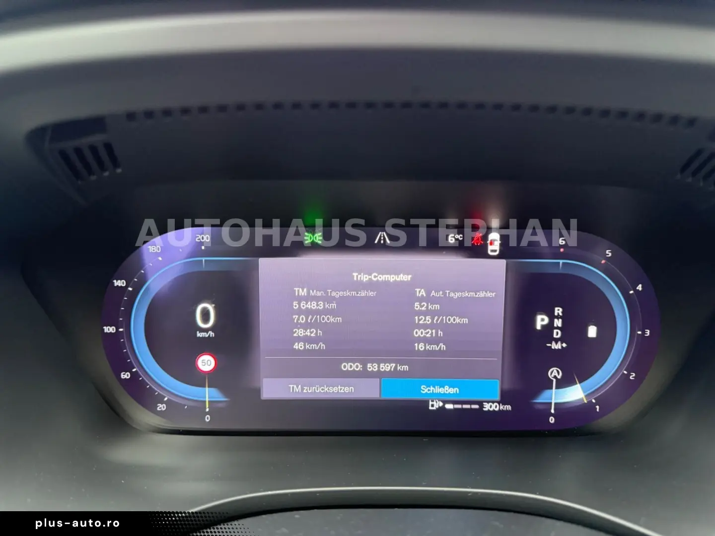 VOLVO XC60 B4 D Plus Dark Autom. GARANTIE