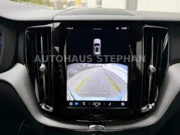 VOLVO XC60 B4 D Plus Dark Autom. GARANTIE