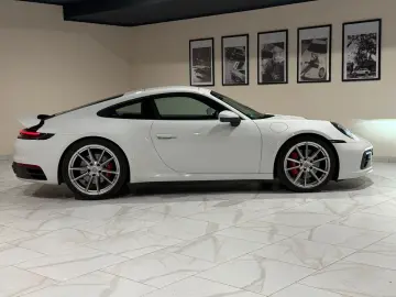 PORSCHE 992 Carrera S