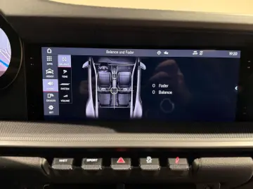 PORSCHE 992 Carrera S