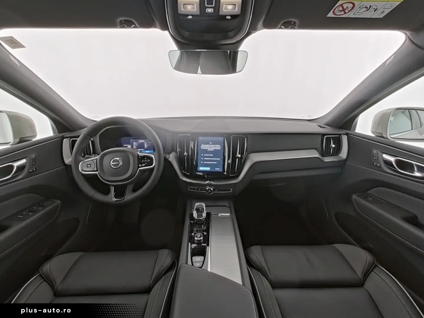 VOLVO XC60 B4 AWD Plus Bright Plus Bright AHK PANO LED