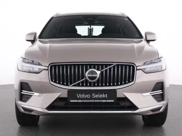 VOLVO XC60 B4 AWD Plus Bright Plus Bright AHK PANO LED