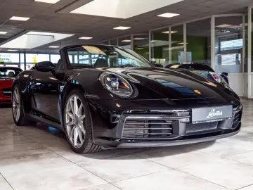 PORSCHE 992 Carrera Cabrio PDK