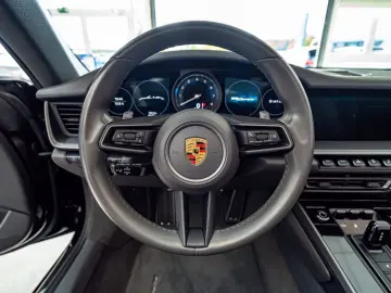 PORSCHE 992 Carrera Cabrio PDK