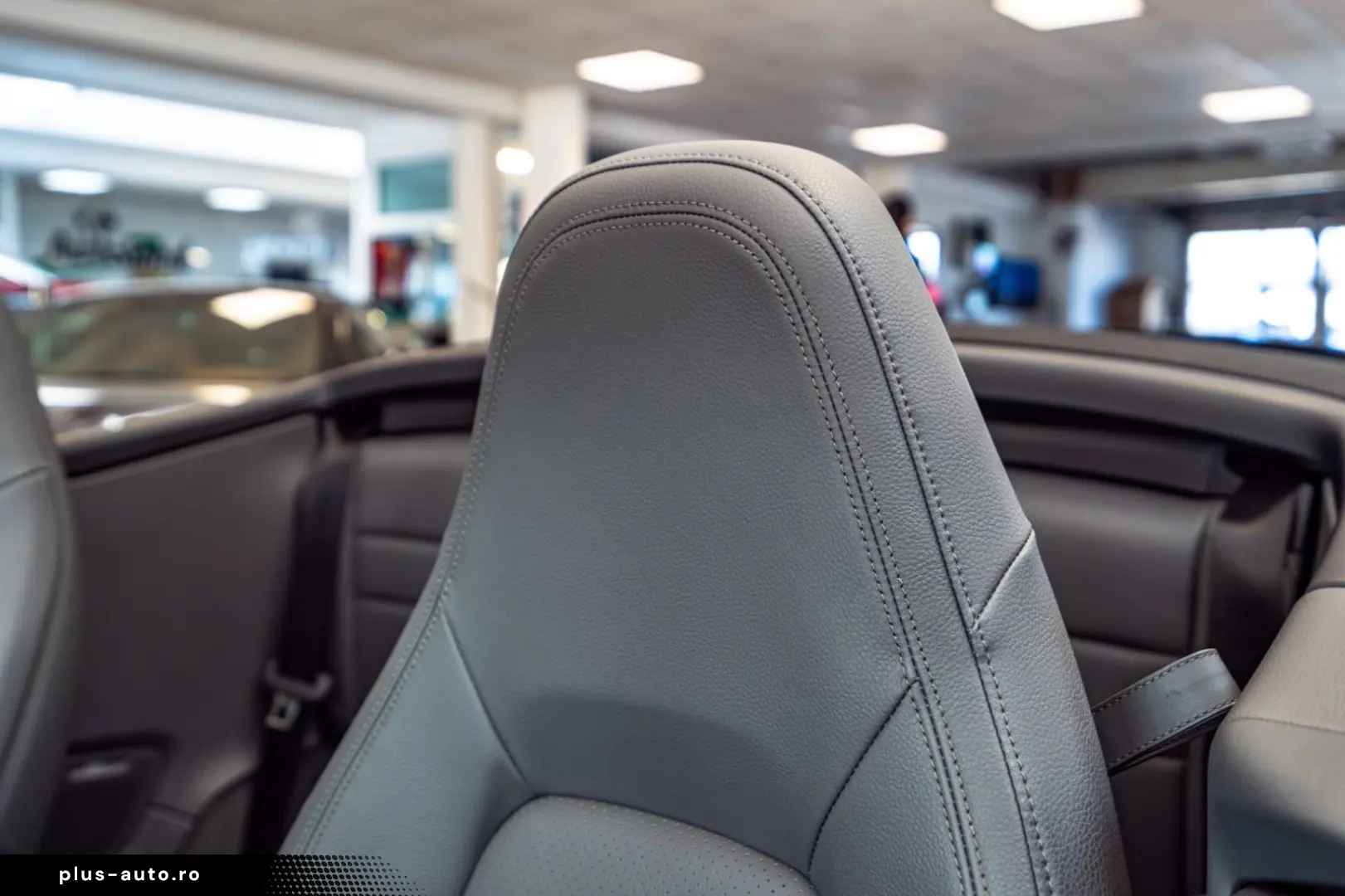 PORSCHE 992 Carrera Cabrio PDK