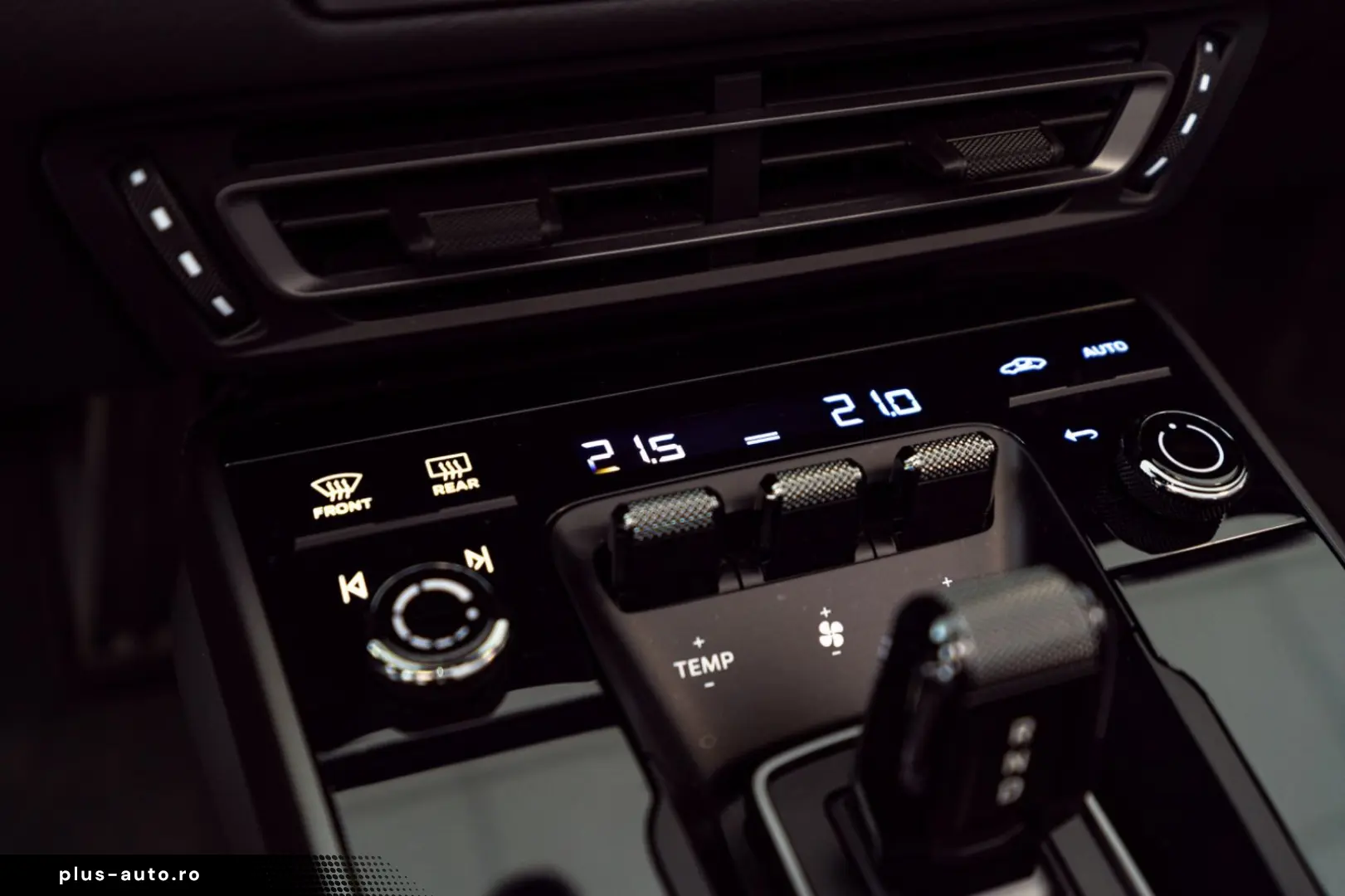 PORSCHE 992 Carrera Cabrio PDK