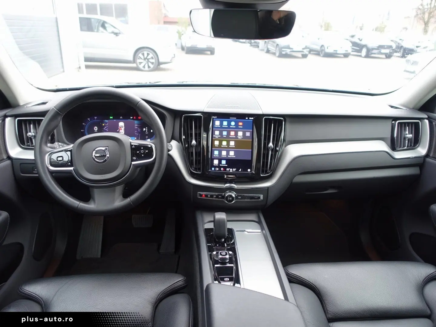 VOLVO XC60 Plus B4 Mild-Hybrid Dark StndHZ 360  AHK