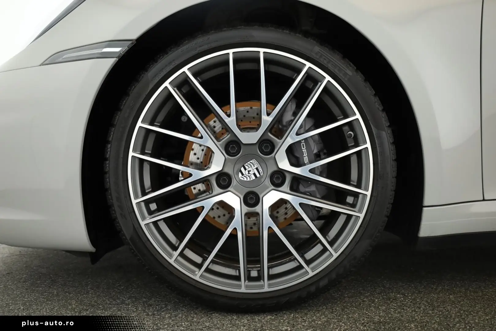 PORSCHE 911 Carrera Cabrio Design Matrix