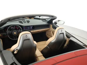 PORSCHE 911 Carrera Cabrio Design Matrix