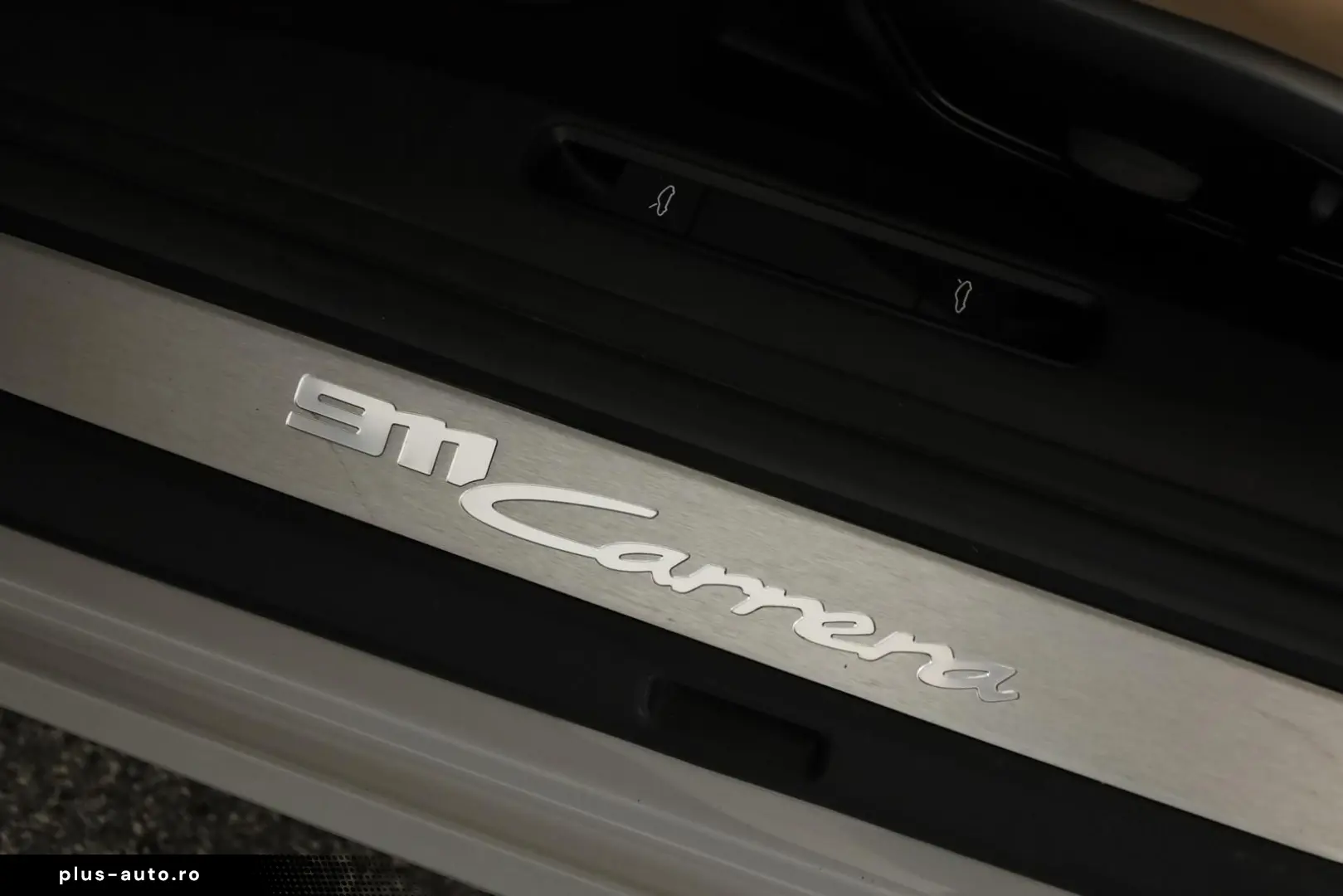 PORSCHE 911 Carrera Cabrio Design Matrix