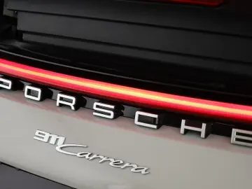PORSCHE 911 Carrera Cabrio Design Matrix
