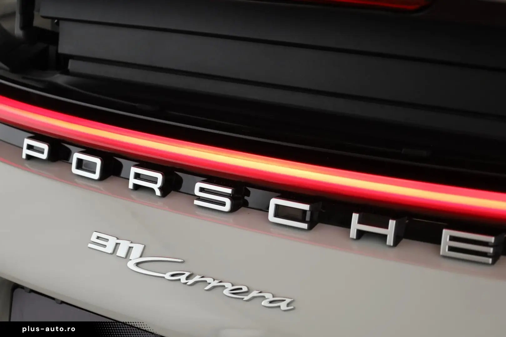 PORSCHE 911 Carrera Cabrio Design Matrix