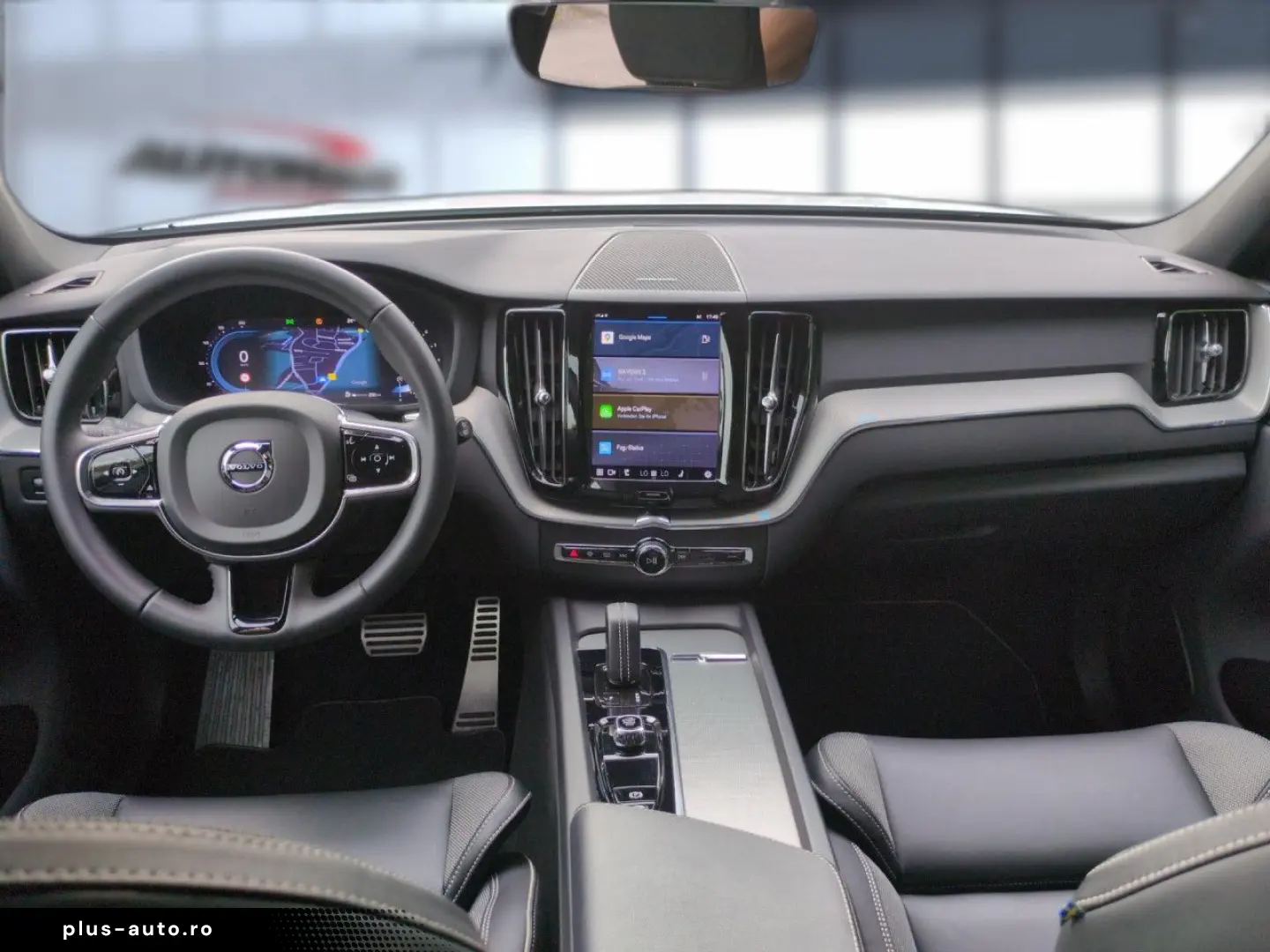 VOLVO XC60 B4 (Benzin) Plus Dark 2WD Automatik Navi