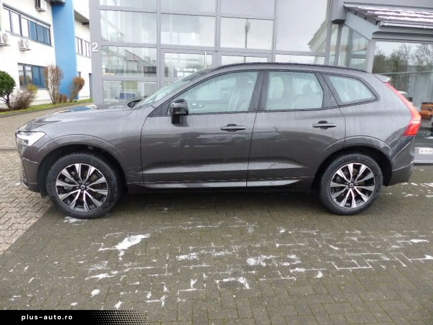 VOLVO XC60 Plus Dark B4 Aut.LEDER hell GOOGLE CAM
