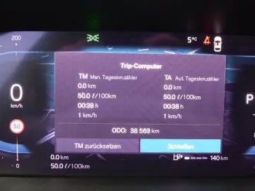 VOLVO XC60 Plus Dark B4 Aut.LEDER hell GOOGLE CAM