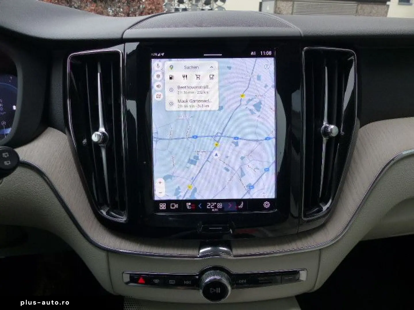 VOLVO XC60 Plus Dark B4 Aut.LEDER hell GOOGLE CAM