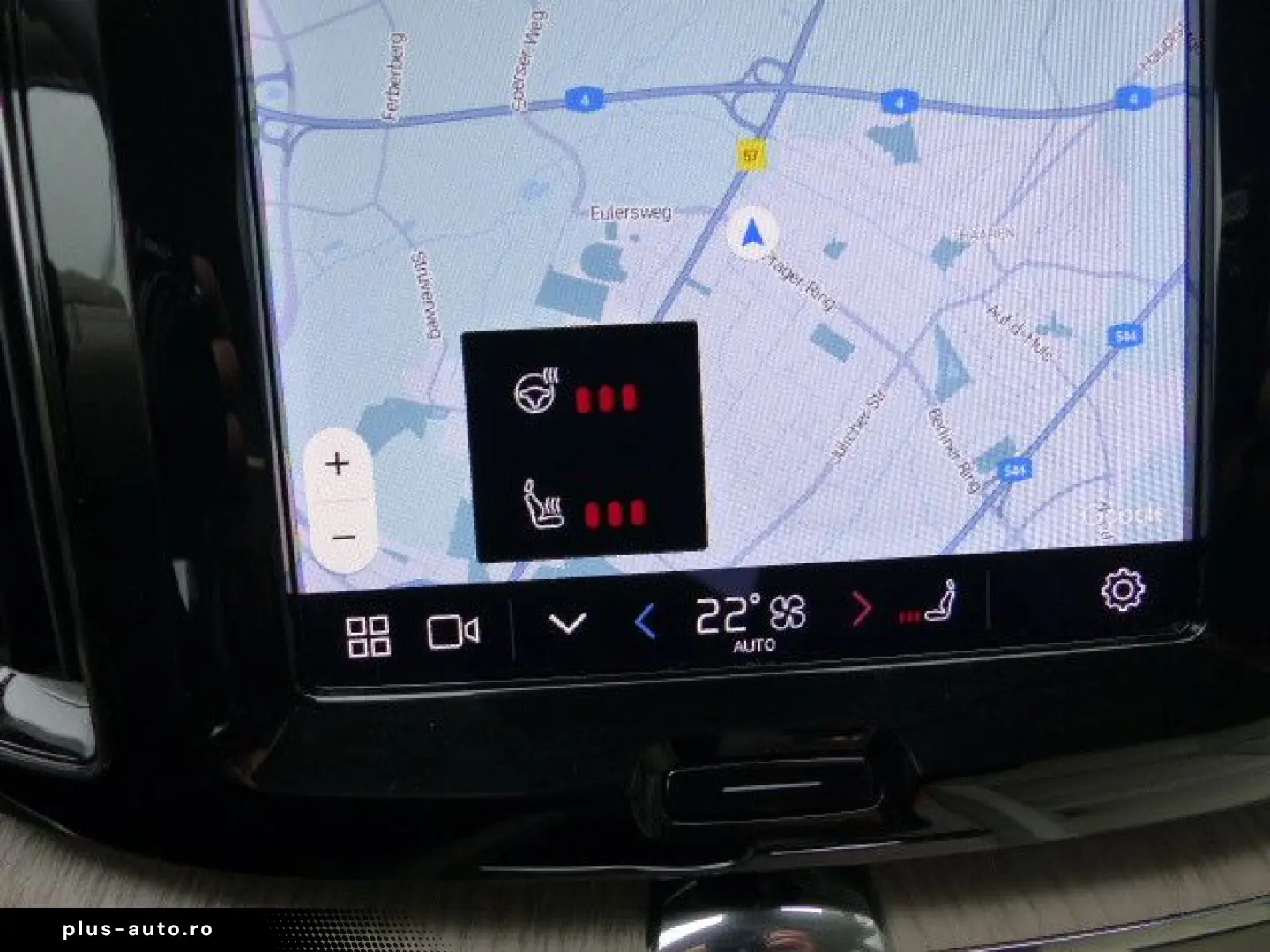 VOLVO XC60 Plus Dark B4 Aut.LEDER hell GOOGLE CAM