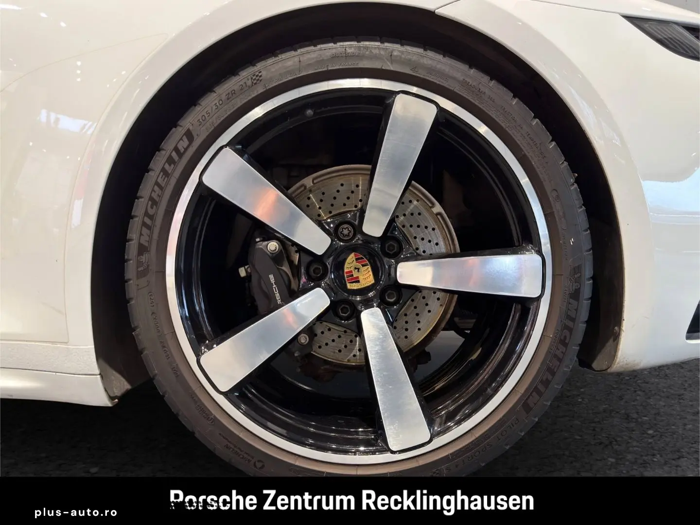 PORSCHE 992 911 Carrera Sportabgas