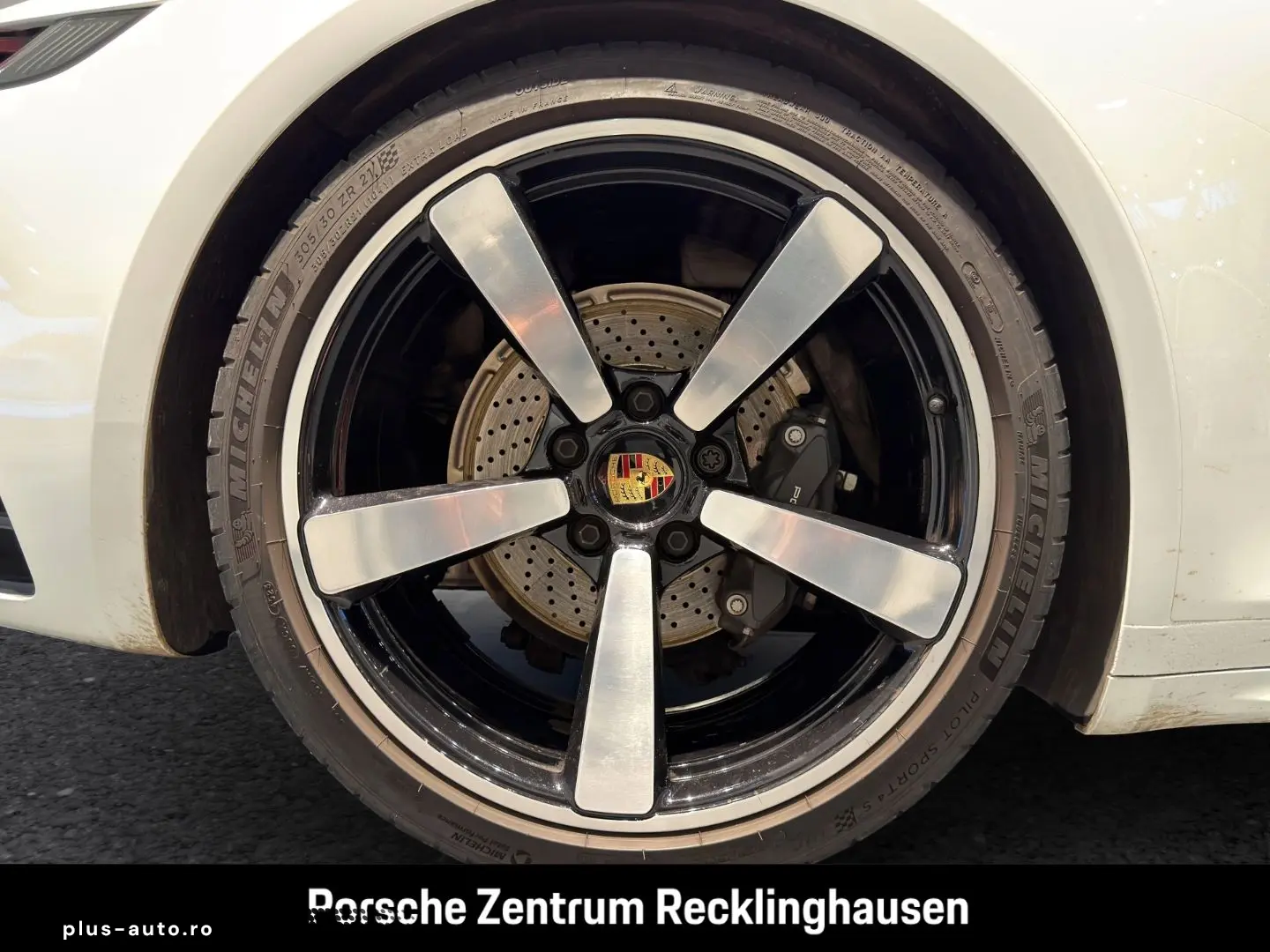 PORSCHE 992 911 Carrera Sportabgas