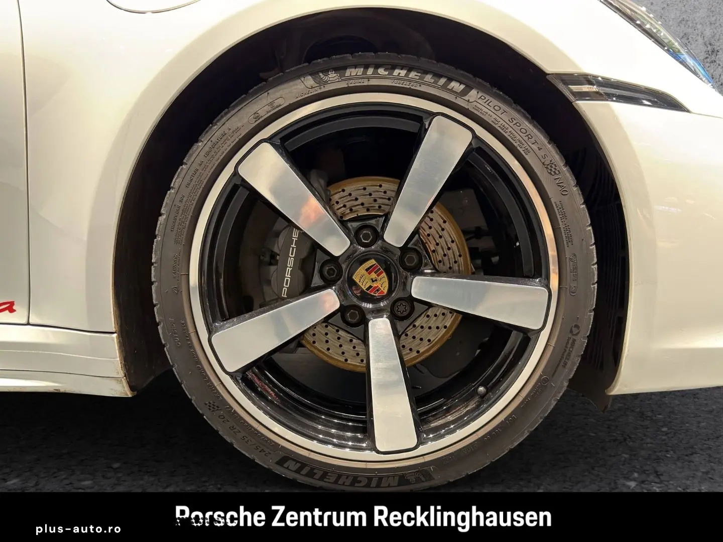 PORSCHE 992 911 Carrera Sportabgas