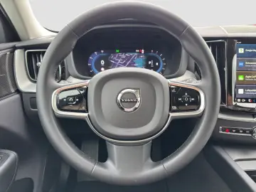 VOLVO XC60 B4 Plus Dark Pano Standhz 360Kam BLIS GJR