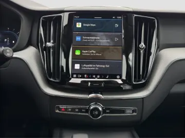 VOLVO XC60 B4 Plus Dark Pano Standhz 360Kam BLIS GJR