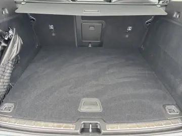 VOLVO XC60 B4 Plus Dark Pano Standhz 360Kam BLIS GJR