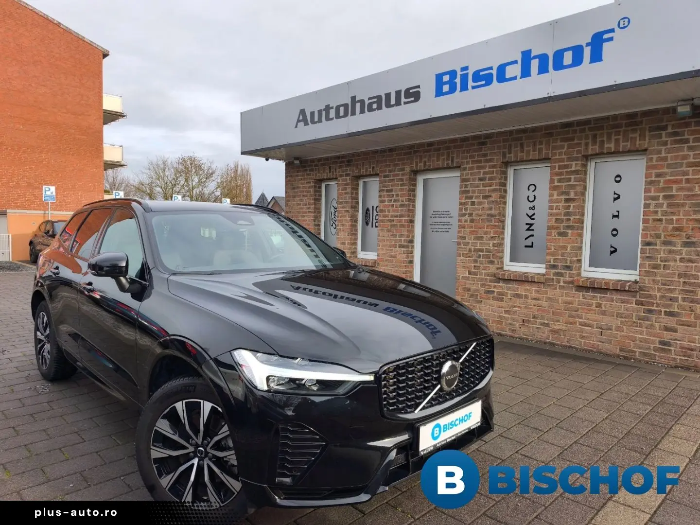 VOLVO XC60 B4 Plus Dark 2WD Mild Hybrid Navi Leder Dig