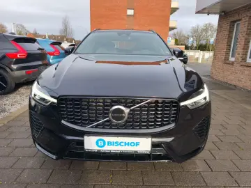 VOLVO XC60 B4 Plus Dark 2WD Mild Hybrid Navi Leder Dig