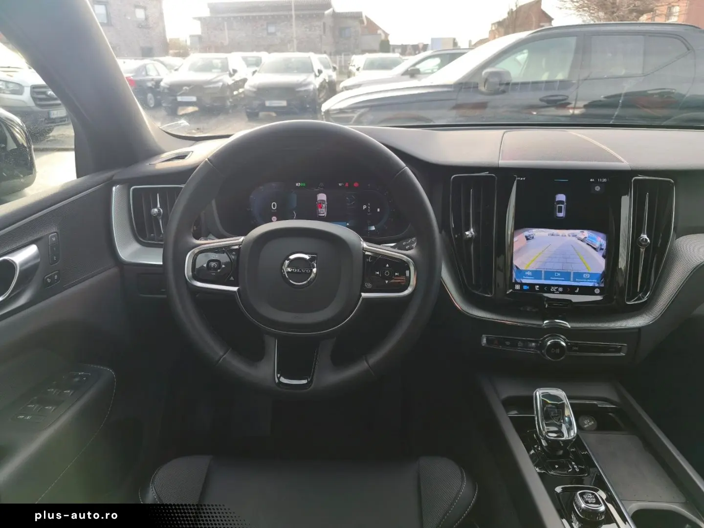 VOLVO XC60 B4 Plus Dark 2WD Mild Hybrid Navi Leder Dig