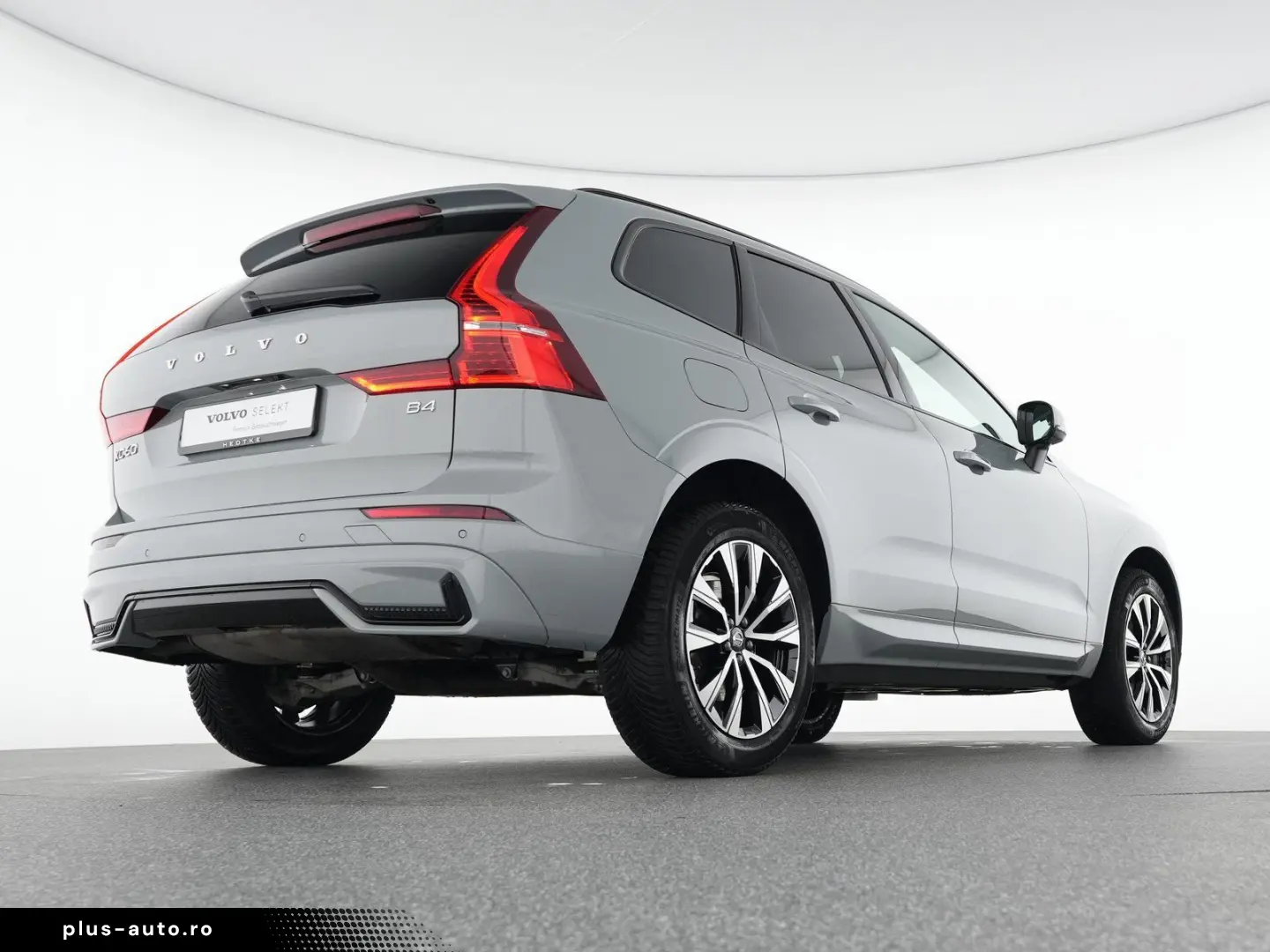 VOLVO XC60 B4 Diesel Plus Dark 19  H&K VOLL-LED ACC
