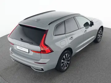 VOLVO XC60 B4 Diesel Plus Dark 19  H&K VOLL-LED ACC