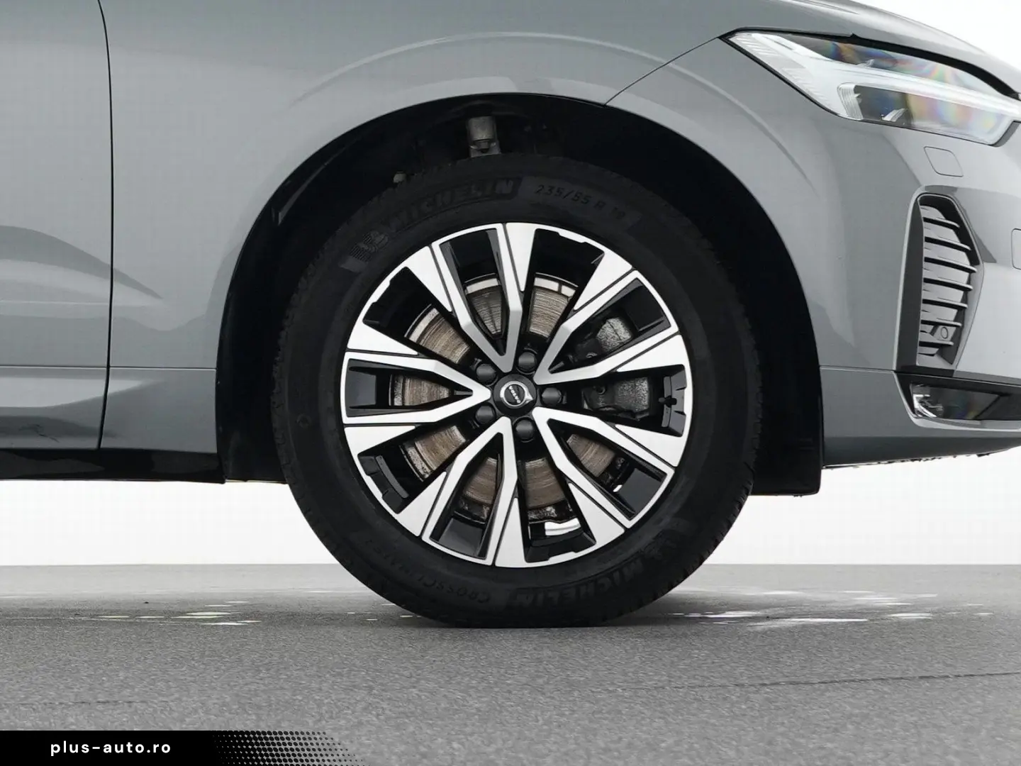 VOLVO XC60 B4 Diesel Plus Dark 19  H&K VOLL-LED ACC