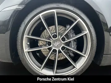 PORSCHE 992 911 Carrera