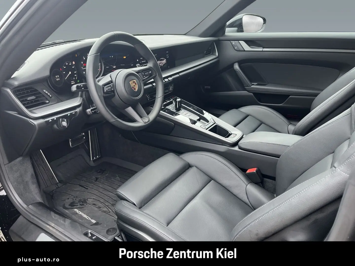 PORSCHE 992 911 Carrera