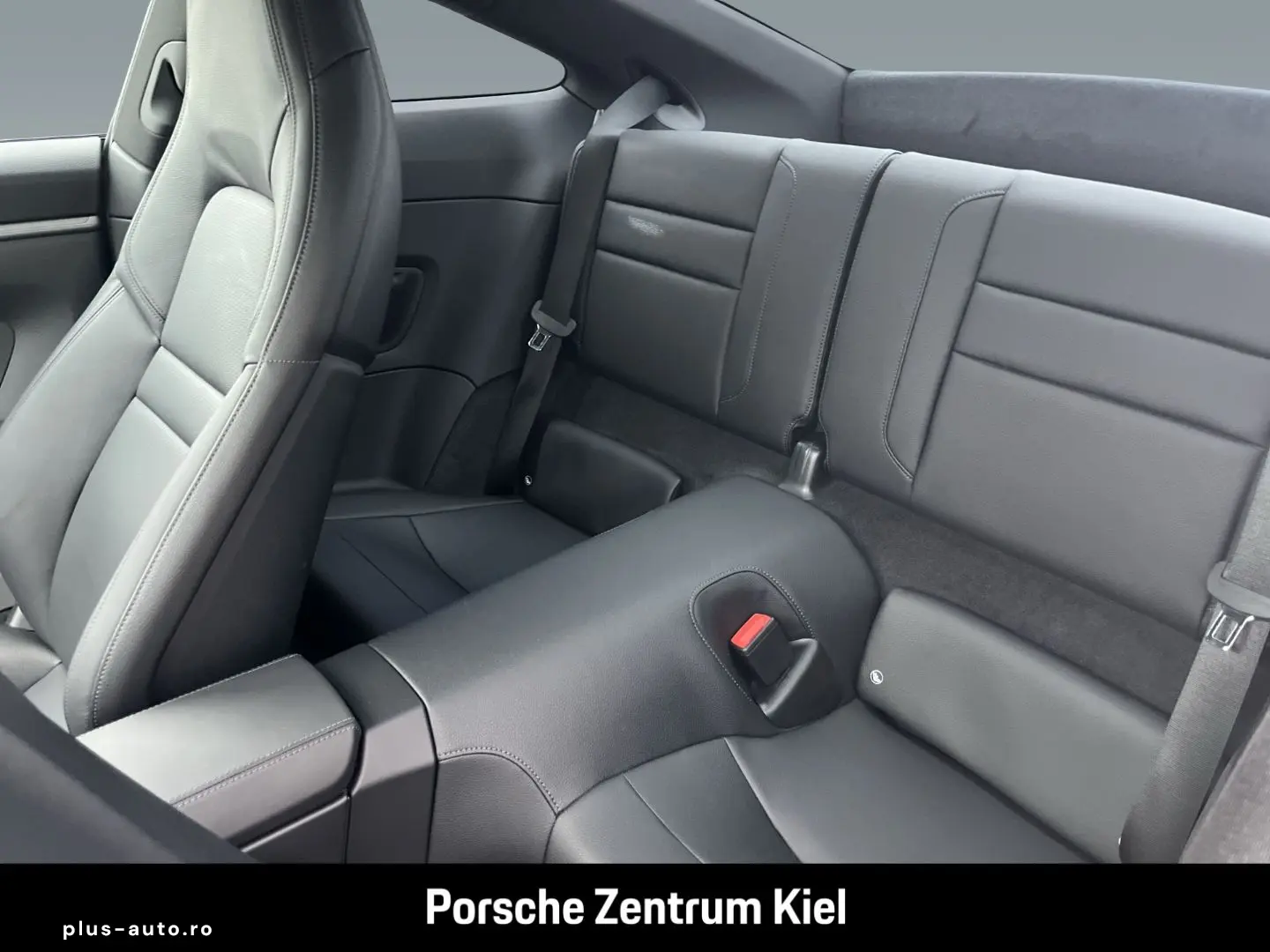 PORSCHE 992 911 Carrera