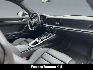 PORSCHE 992 911 Carrera