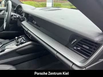 PORSCHE 992 911 Carrera