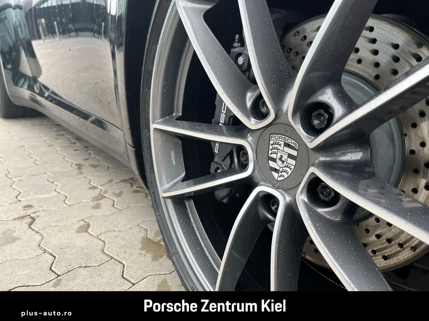 PORSCHE 992 911 Carrera