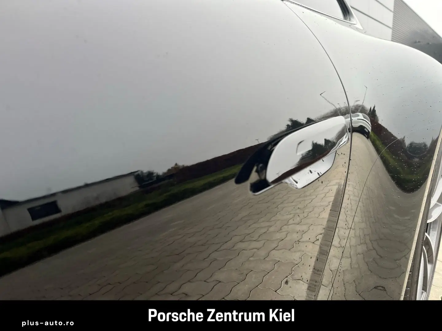 PORSCHE 992 911 Carrera