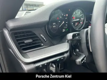 PORSCHE 992 911 Carrera