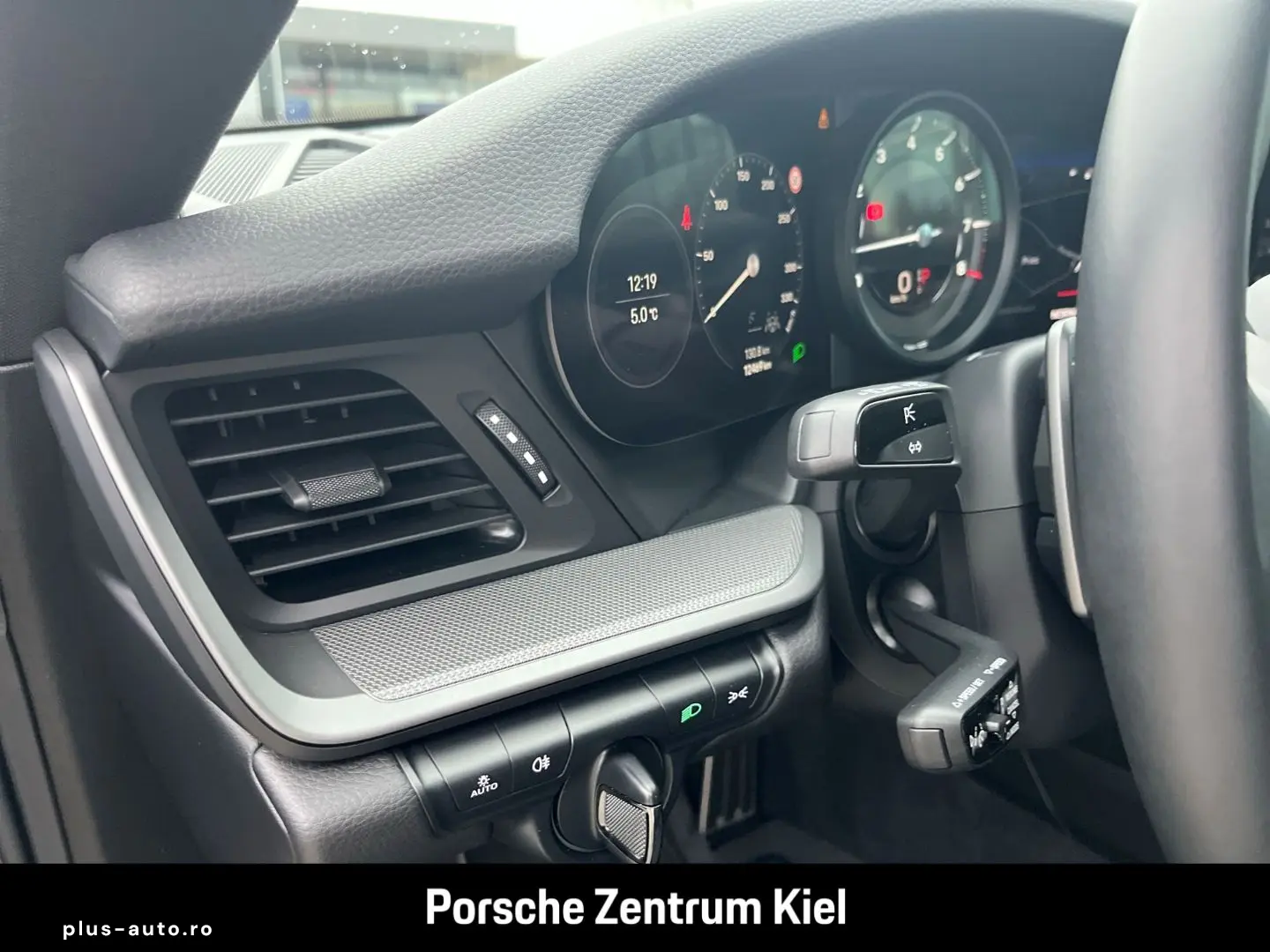 PORSCHE 992 911 Carrera