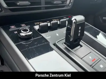 PORSCHE 992 911 Carrera