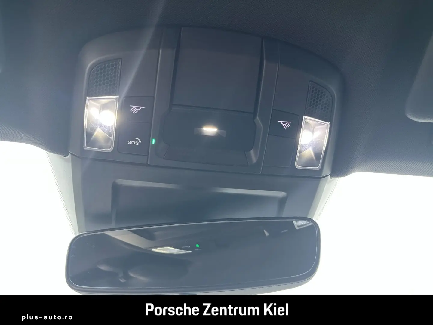 PORSCHE 992 911 Carrera