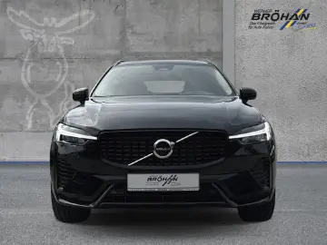 VOLVO XC60 B4 Benzin Plus Dark 2WD