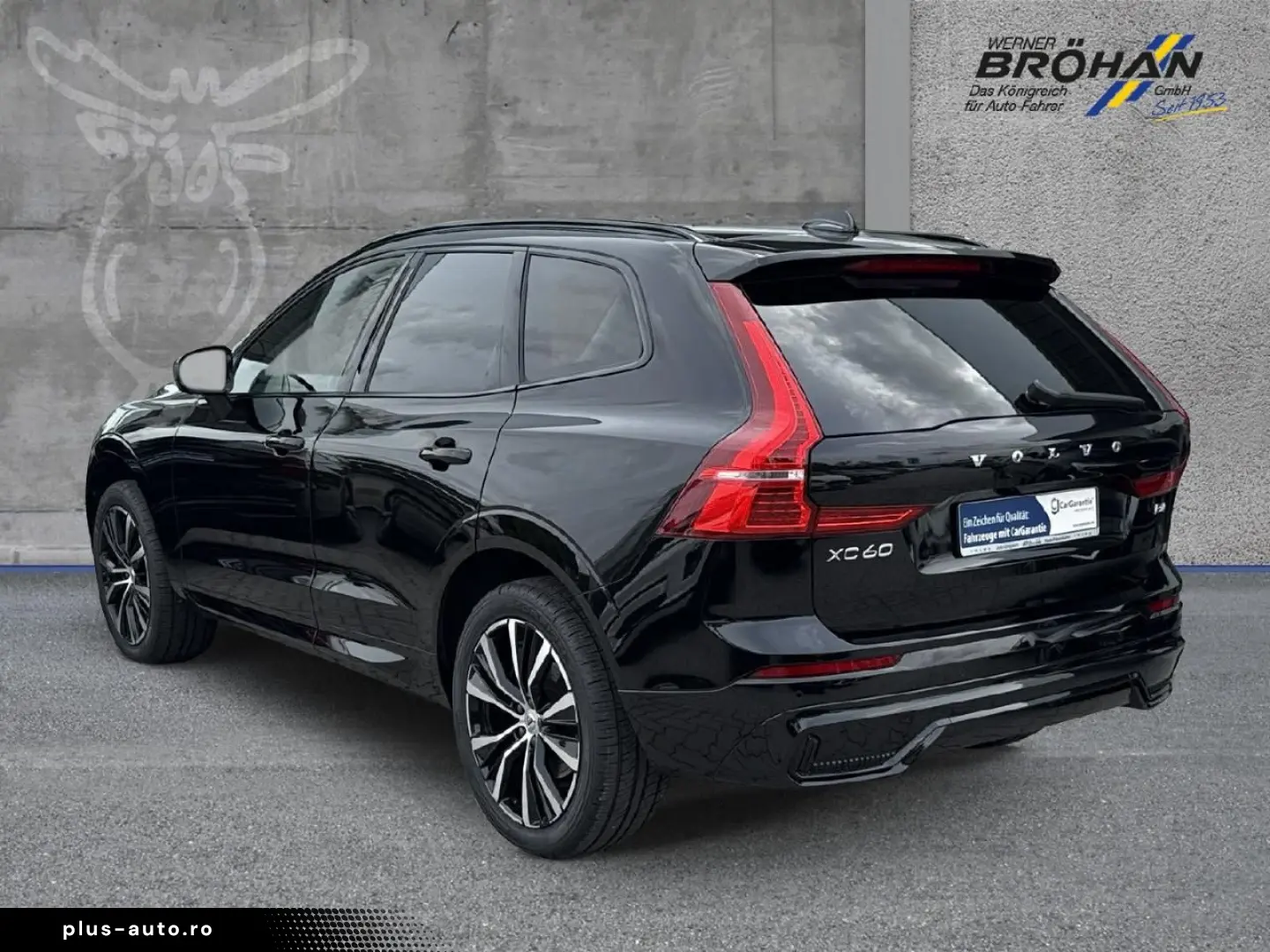 VOLVO XC60 B4 Benzin Plus Dark 2WD