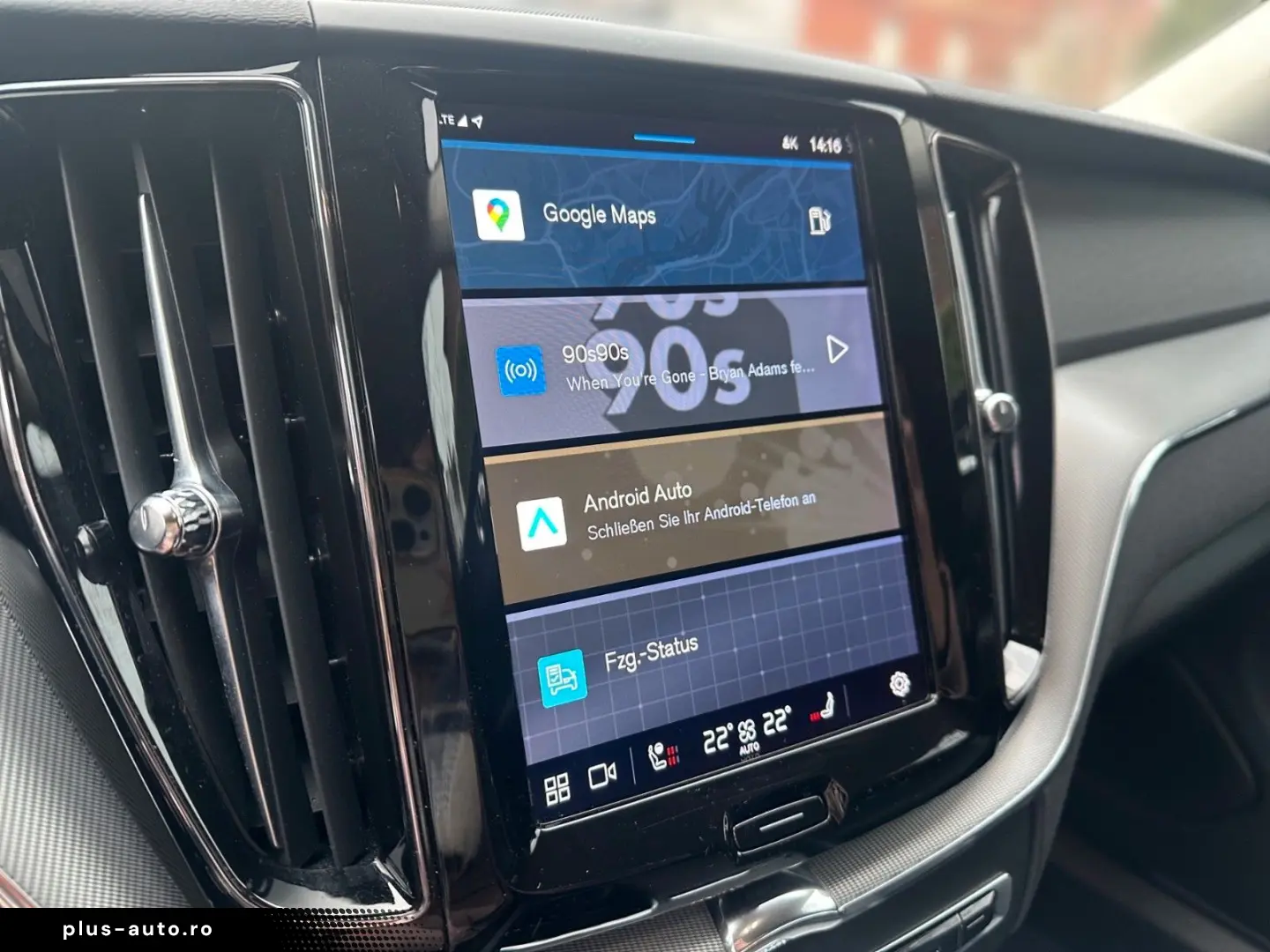 VOLVO XC60 Plus Dark 2WD BLIS ACC