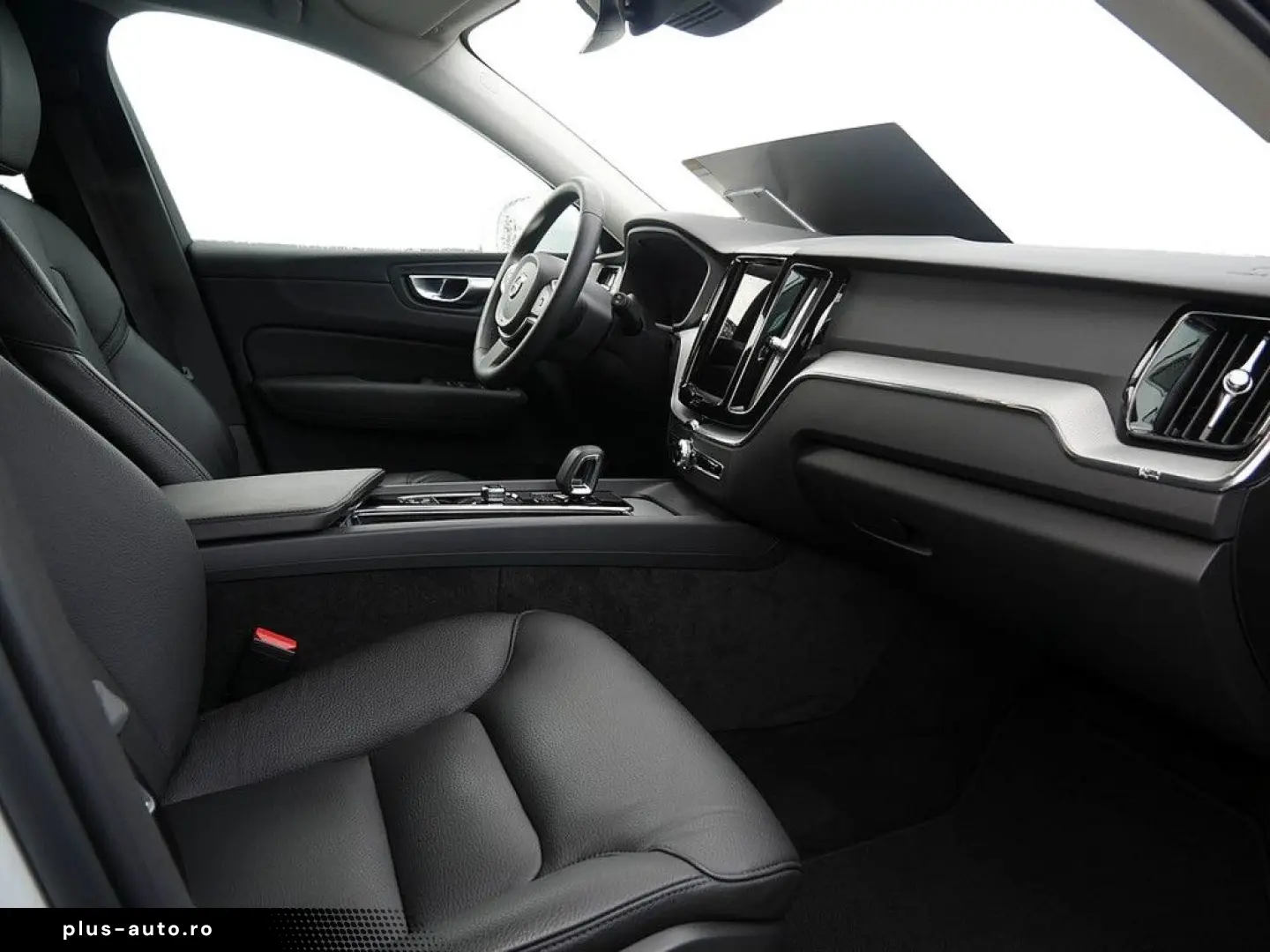 VOLVO XC60 2.0 Core 2WD SHZ KAMERA FACEL. STANDHZ LED